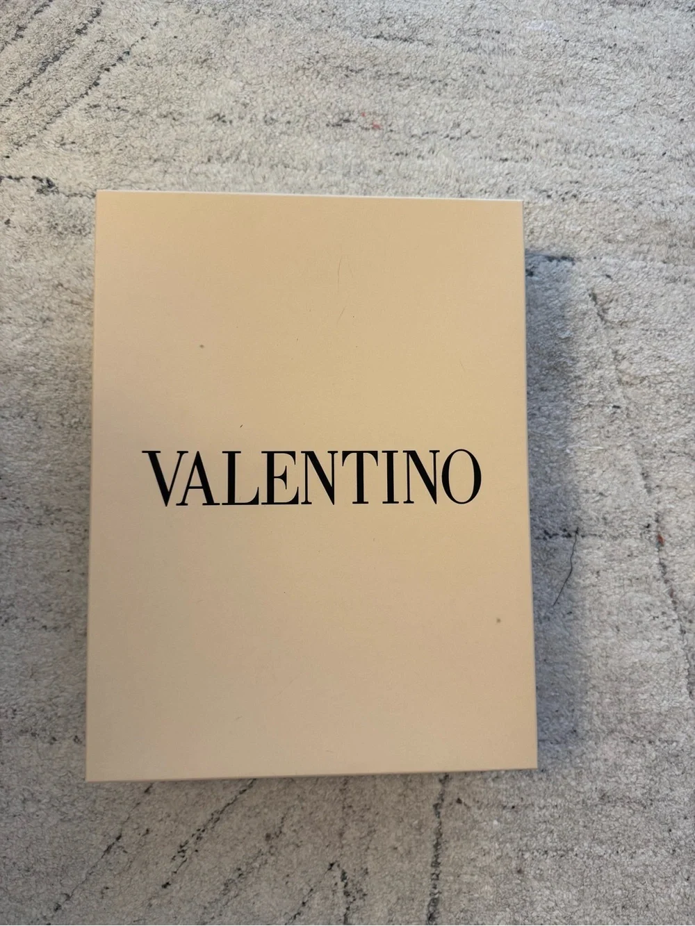 NWT Valentino Brown Knit scarf